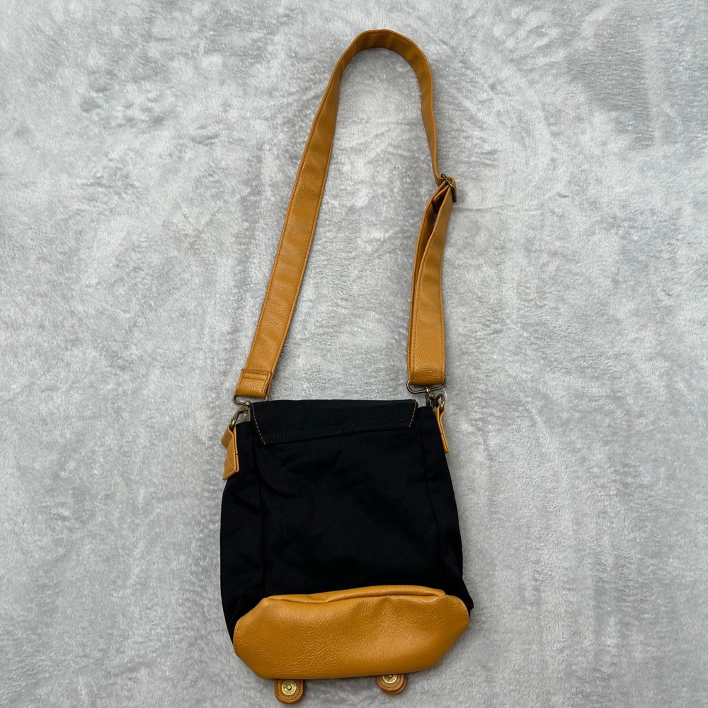 Disney Soarin Around The World Messenger Bag Size OS Black Tan Women Crossbody - Picture 5 of 12